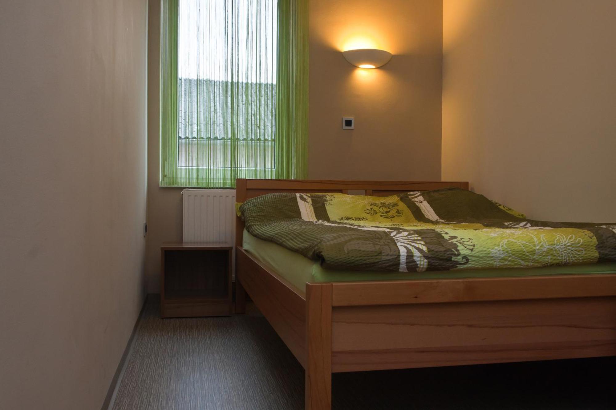 Hostel Plus Caffe Petrovče エクステリア 写真